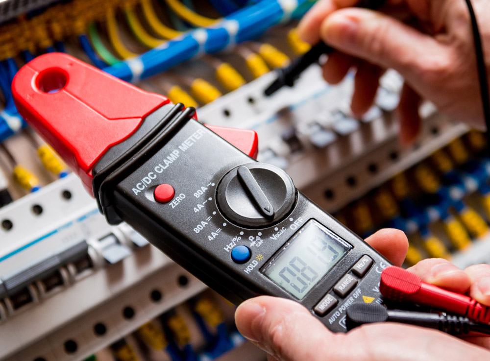 Pomiary elektryczne Zdjęcie pomiarów elektrycznych